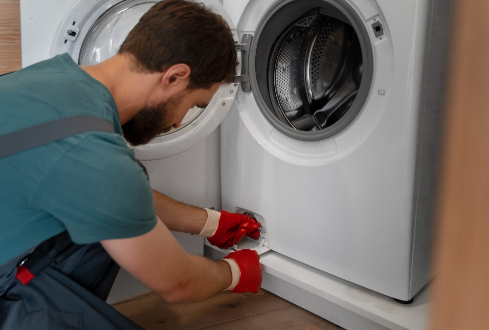 Come traslocare frigorifero e lavatrice senza danni
